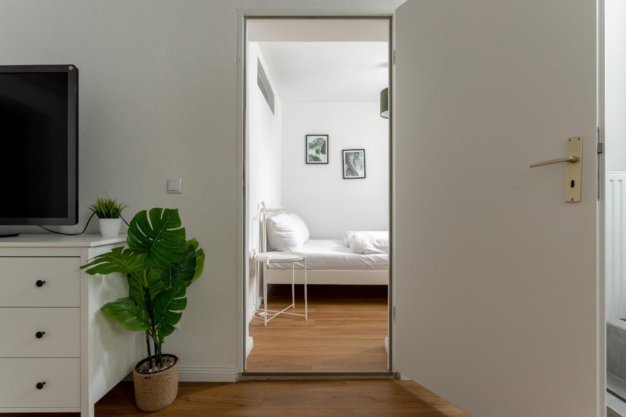 Global Living - Design Apartment I Central I Beamer I Kitchen I Terrace I Berlin Eksteriør billede